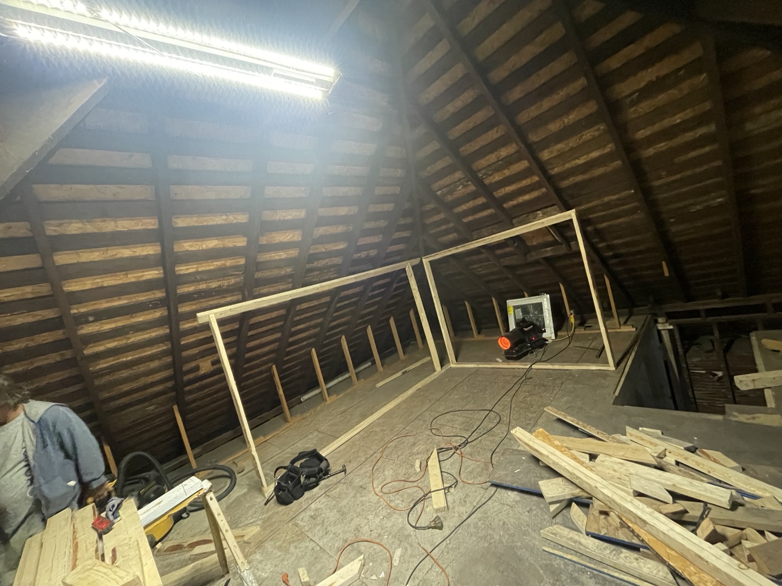 Parkway Avenue - Upper-Level Framing